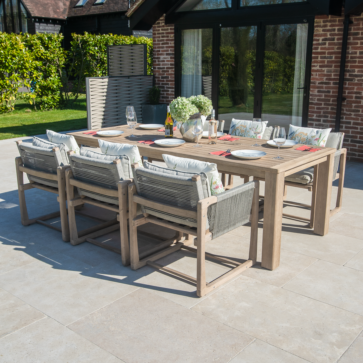 Bracken Outdoors Burford Rope Wooden Rectangular 6 Seat Dining Garden Furniture Set