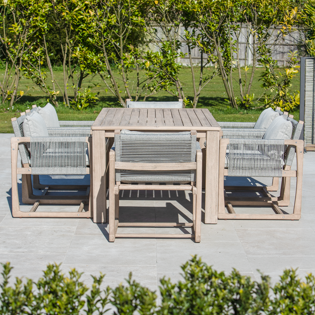 Bracken Outdoors Burford Rope Wooden Rectangular 6 Seat Dining Garden Furniture Set
