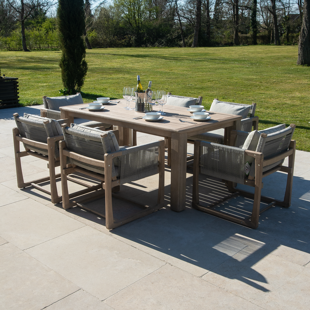 Bracken Outdoors Burford Rope Wooden Rectangular 6 Seat Dining Garden Furniture Set