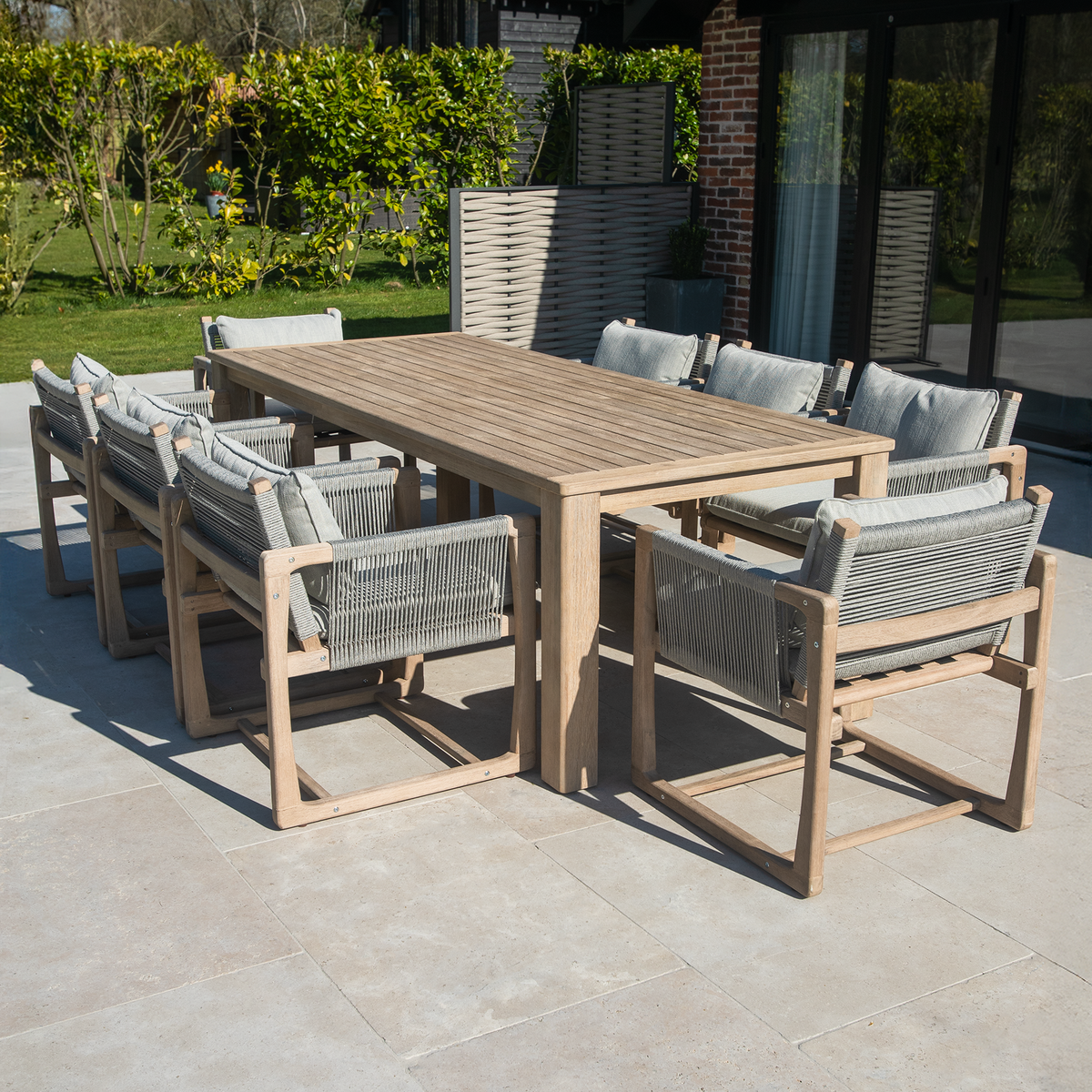 Bracken Outdoors Burford Rope Wooden Rectangular 8 Seat Dining Garden Furniture Set