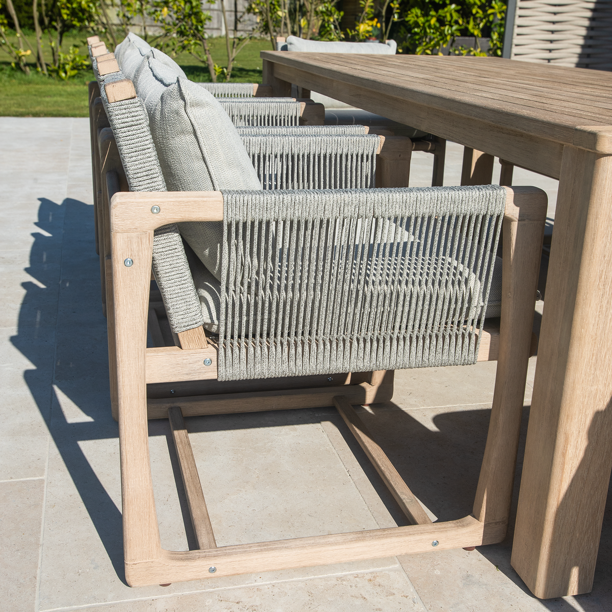Bracken Outdoors Burford Rope Wooden Rectangular 8 Seat Dining Garden Furniture Set