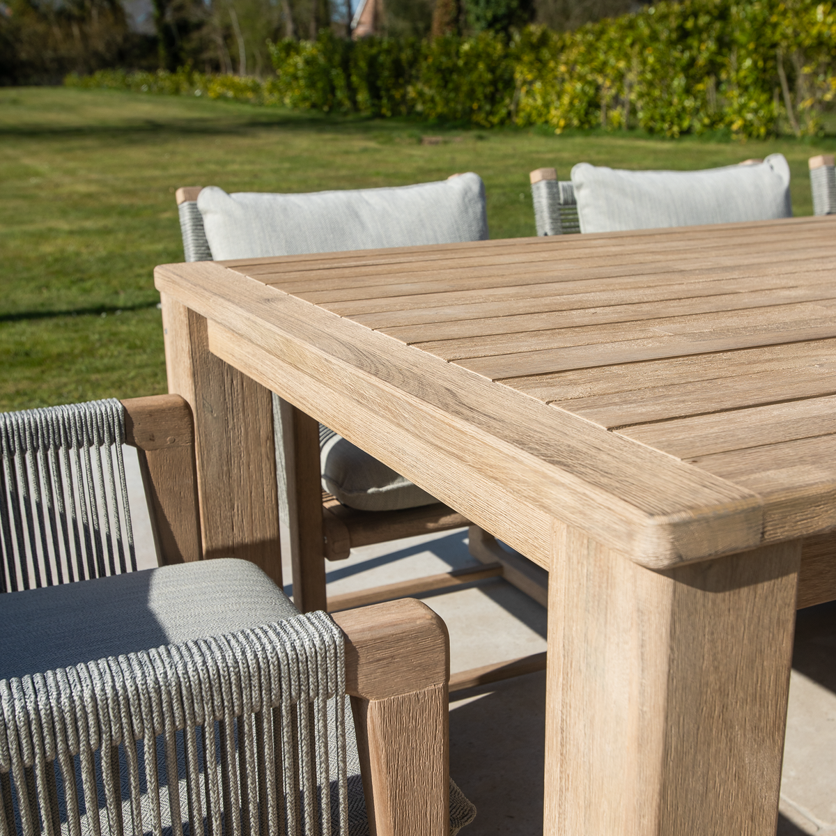 Bracken Outdoors Burford Rope Wooden Rectangular 8 Seat Dining Garden Furniture Set