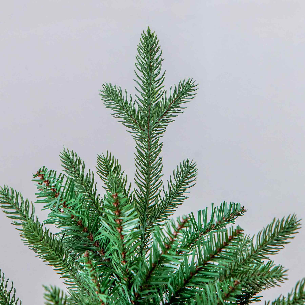 Hardwick Artificial Green PE/PVC Christmas Tree 6FT, 7FT