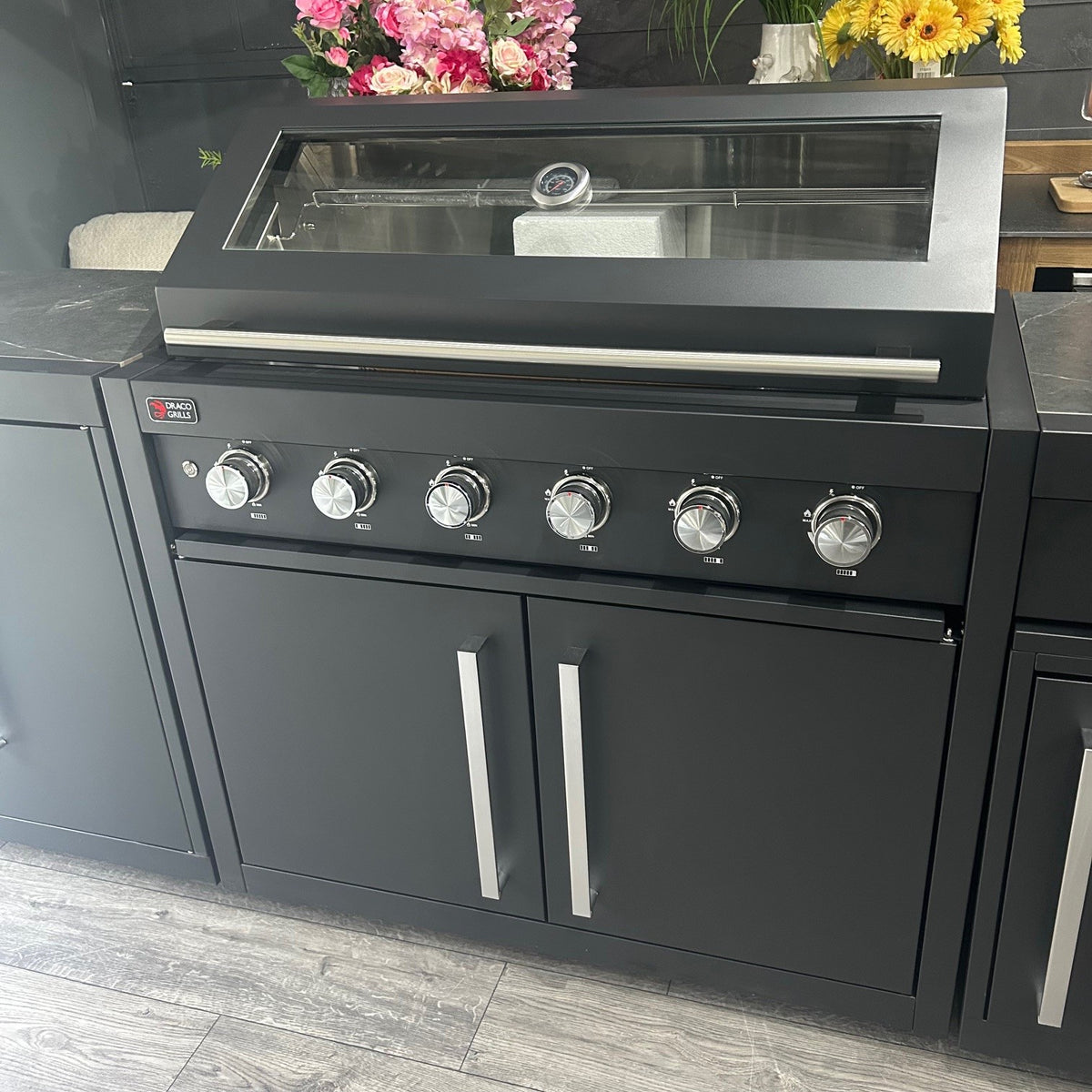 Ex Display Draco Grills Fusion 6 Burner Black Outdoor Kitchen with Side Burner and Double Cupboard