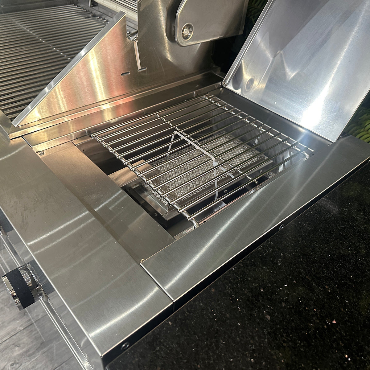 Ex Display Draco Grills 4 Burner Stainless Steel Outdoor Kitchen with Integrated Sear Station, Double Fridge and Sink Unit