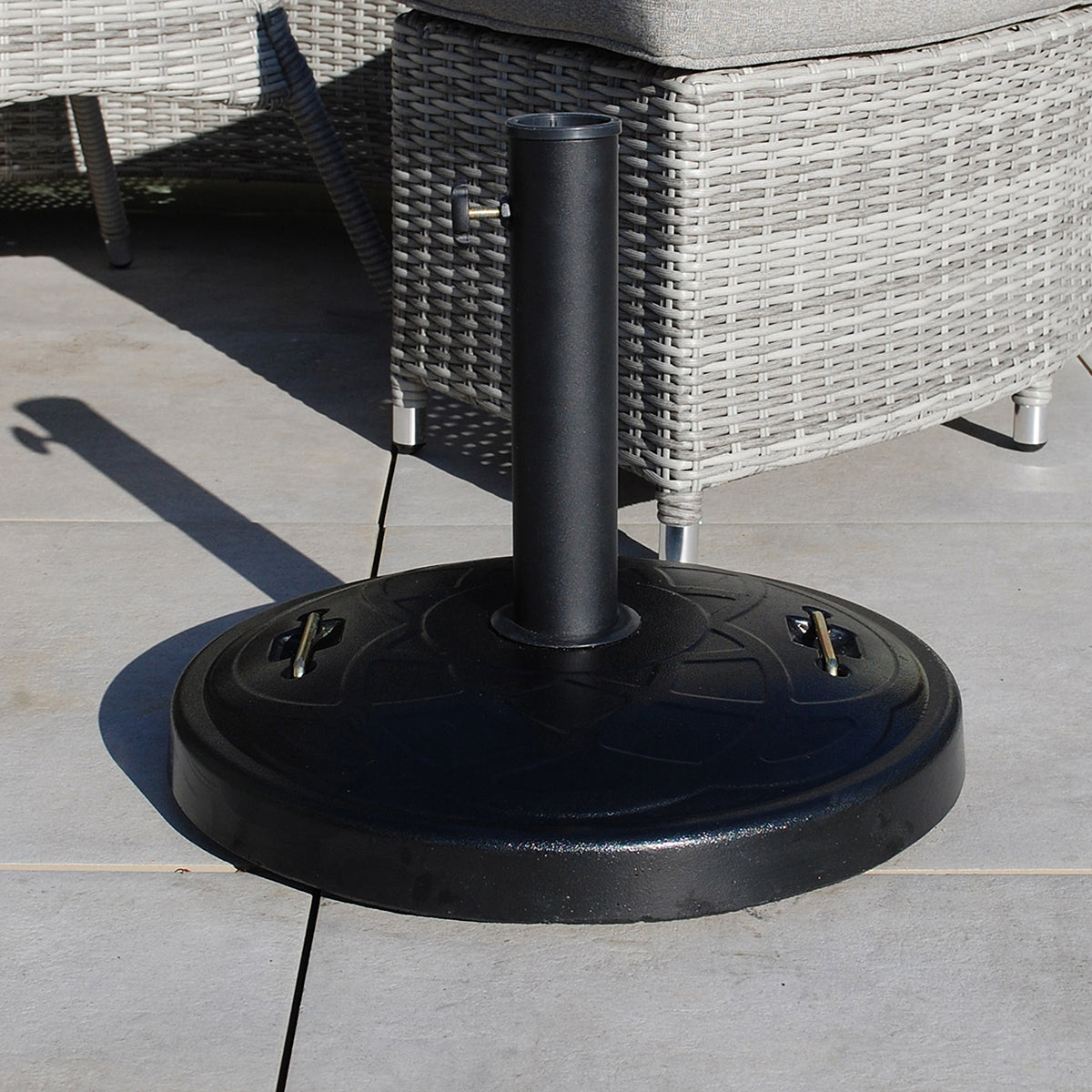 LG Outdoor 22kg Concrete Garden Parasol Base