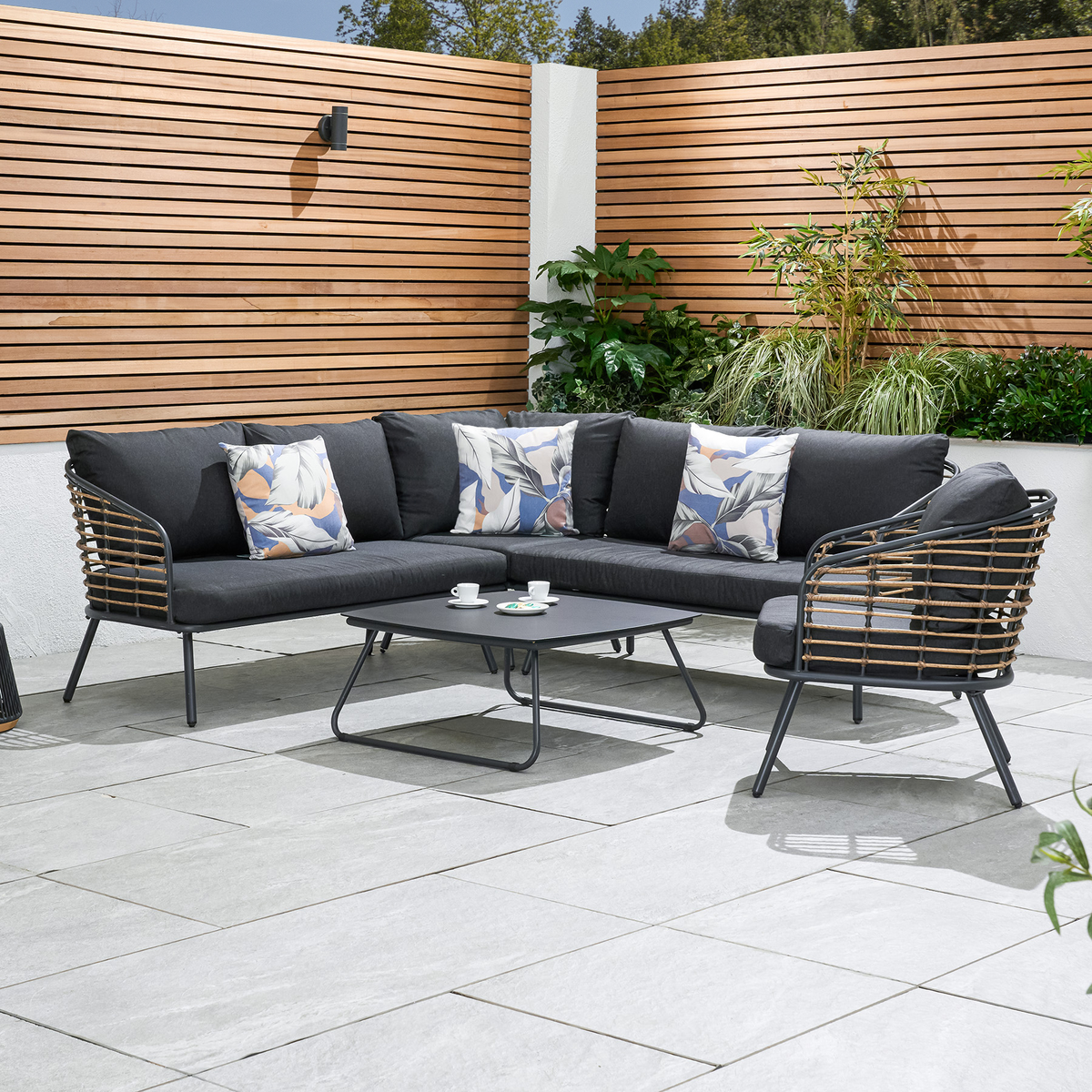 Bracken Outdoors Vegas Rattan Corner Sofa Garden Furniture Set with Coffee Table